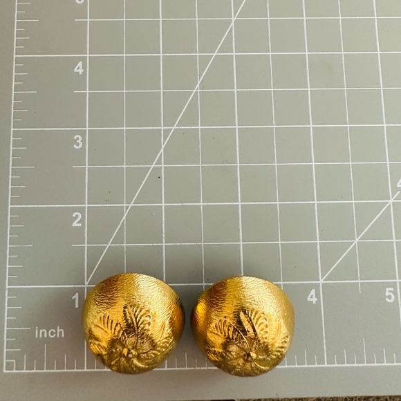 Vintage Modernist Dome Earrings - Picture 7 of 14